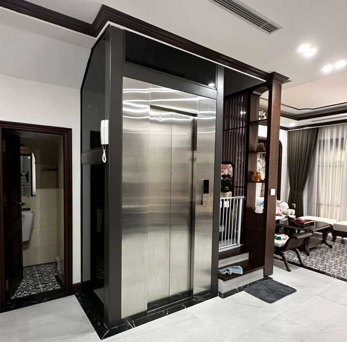 thang máy tải khách Hitachi chất lượng tại TP HCM