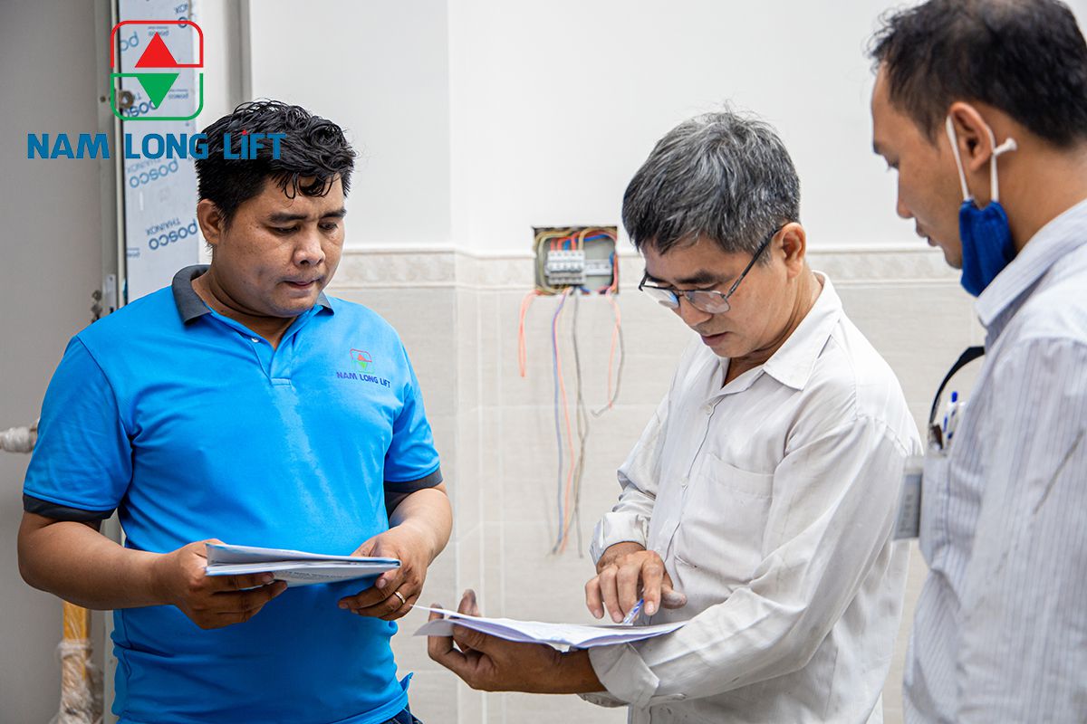 thang máy tải ô tô